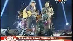 Iwan Fals Duet dengan Jendral TNI Menyanyikan Mars Tinggalkan Ayah Tinggalkan Ibu  - Durasi: 7:50. 