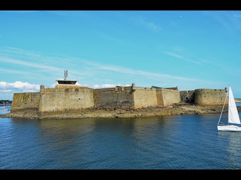 La citadelle de Port Louis (4K) - Porte de l'Orient - Région Bretagne - France