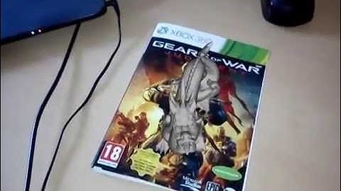 Augmented reality demo with Opencv 3.0 (Shaky camera)