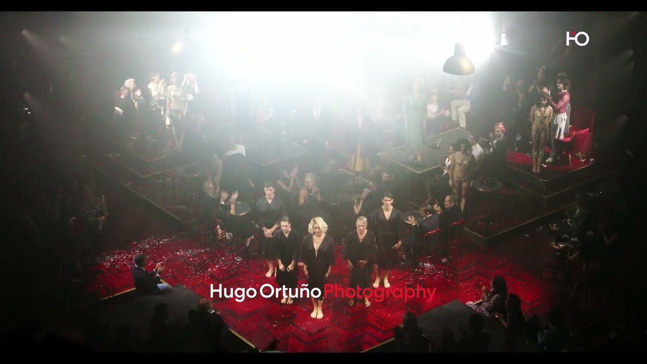 💥 ASÍ fue la BRUTAL OVACIÓN que CONSAGRÓ al ELENCO de 'CABARET' 👏 MADRID en PIE en el KIT KAT KLUB 😭