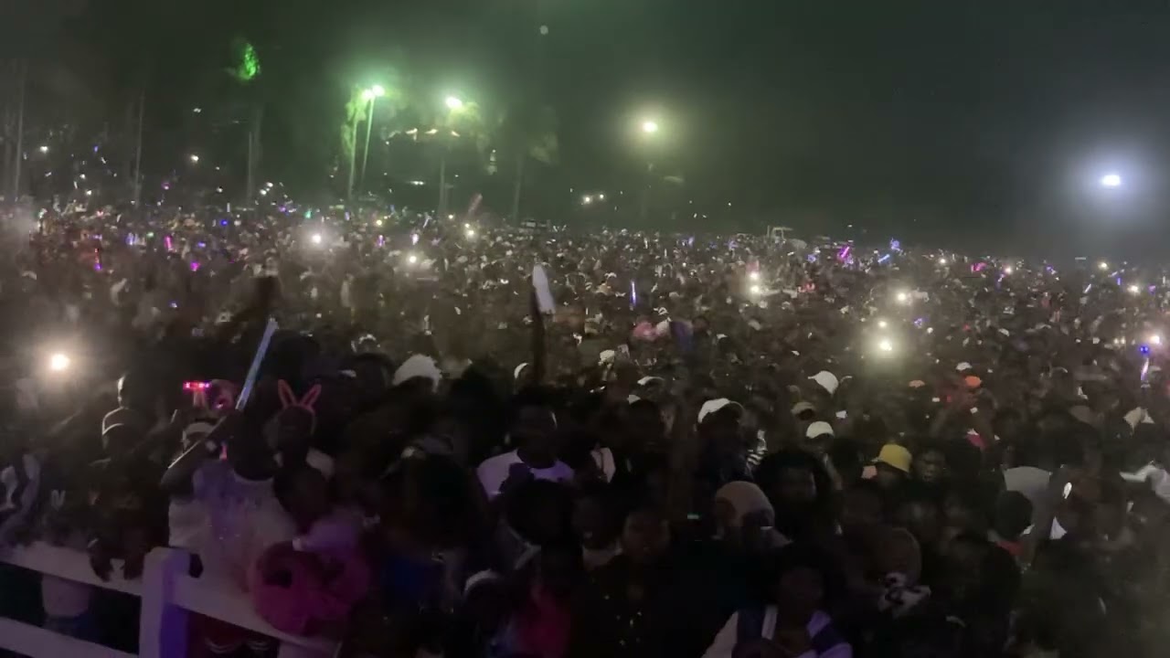 Seh Calaz shuts down Harare Agricultural Show in style 🔥What a performance 2025