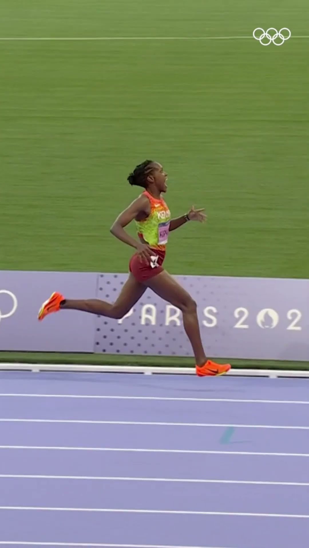 Faith Kipyegon clinched her third consecutive Olympic gold in the women's 1500m at #Paris2024. ???