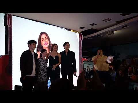 Premiere night ng pelikulang "Ngayon Kaya"?