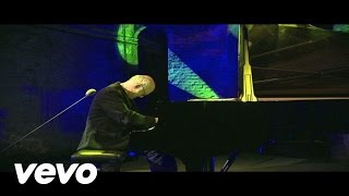 Video thumbnail of "Ludovico Einaudi - Nightbook (Live at the Old Vic Tunnels / 2011)"