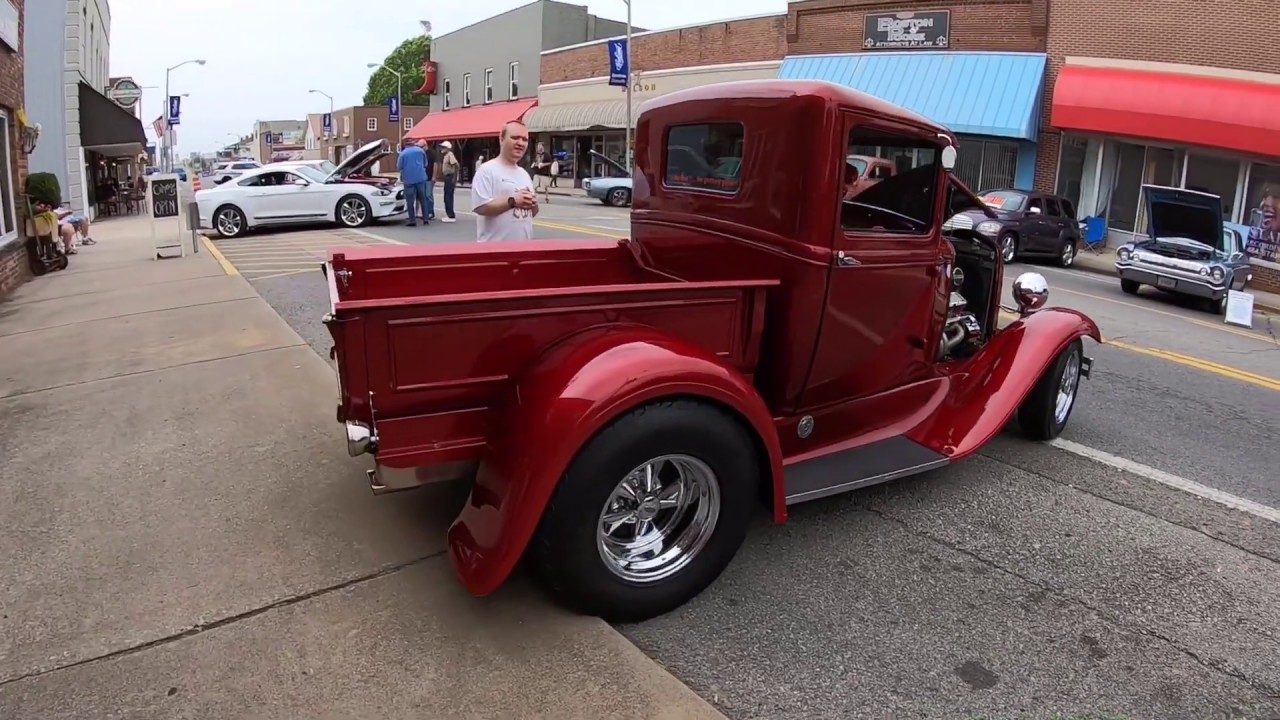 A trio of Hot Rod Model A pickups 