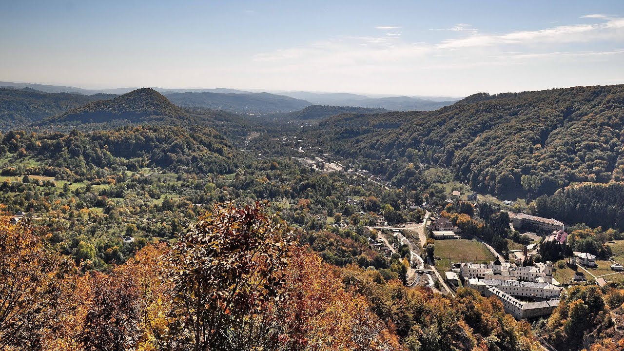 Mănăstirea Arnota, mănăstirea Bistrița, peștera Liliecilor