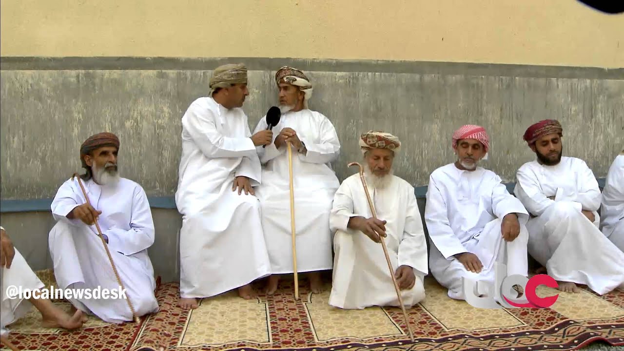 سكان وادي فدى بولاية ضنك ترافق البرزة حياتهم منذ القدم