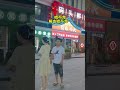 哄不完,根本哄不完…老婆和闺女同时生气,到底先哄谁?#爸爸的小棉袄 #家庭搞笑 #女孩子生气不分年龄