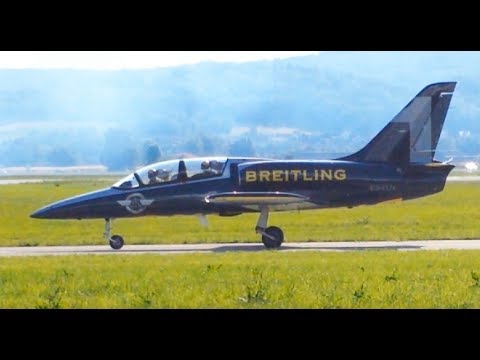 Vidéo: Le Spectacle Aérien De Breitling Huntington Beach A époustouflé Un Million D'esprits