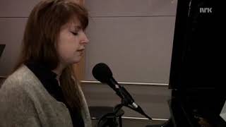Susanne Sundfør - White Foxes (live / Acoustic)
