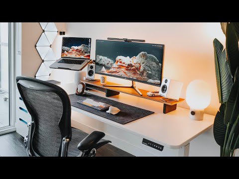 Modern White Desk Setup Tech Tour (2022)