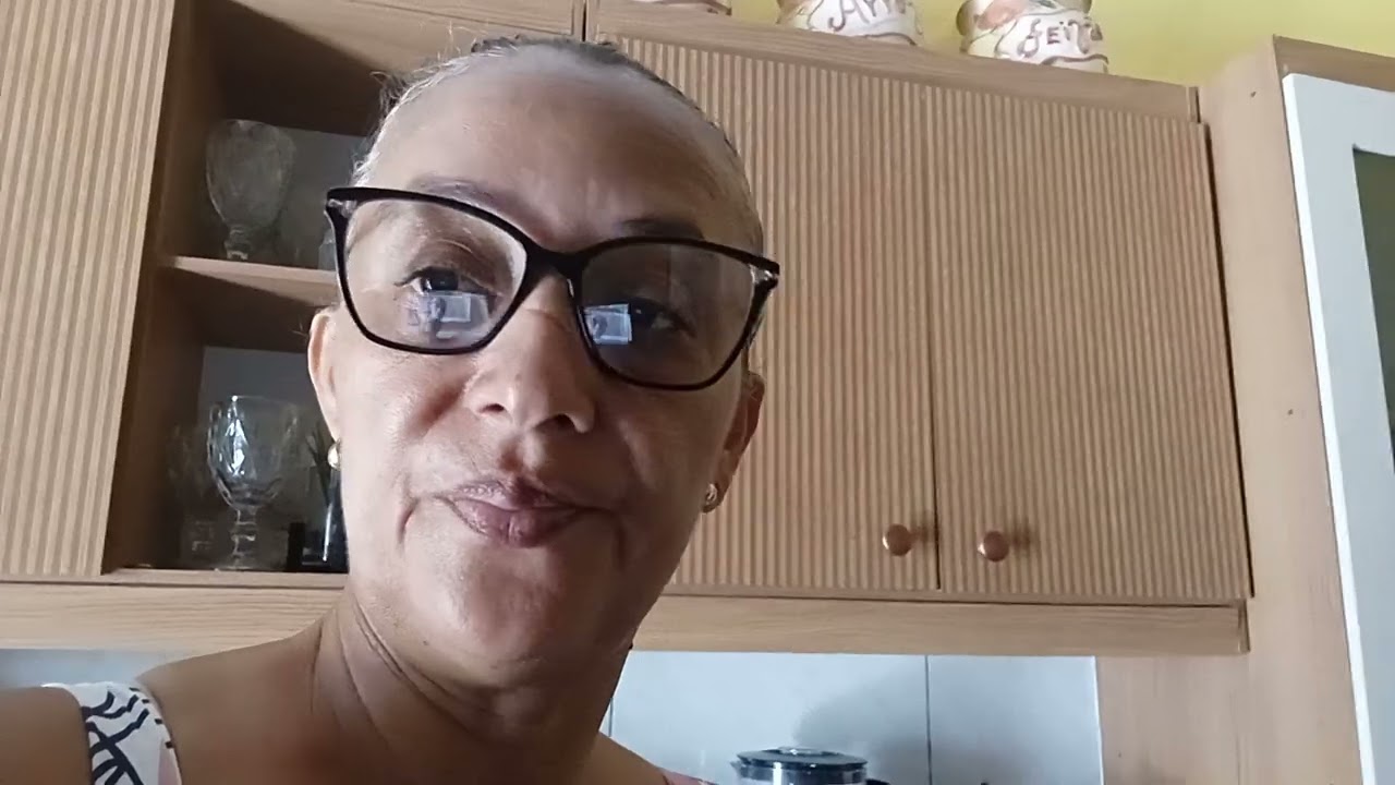 Meu domingo está assim cheio de coisas pra fazer 