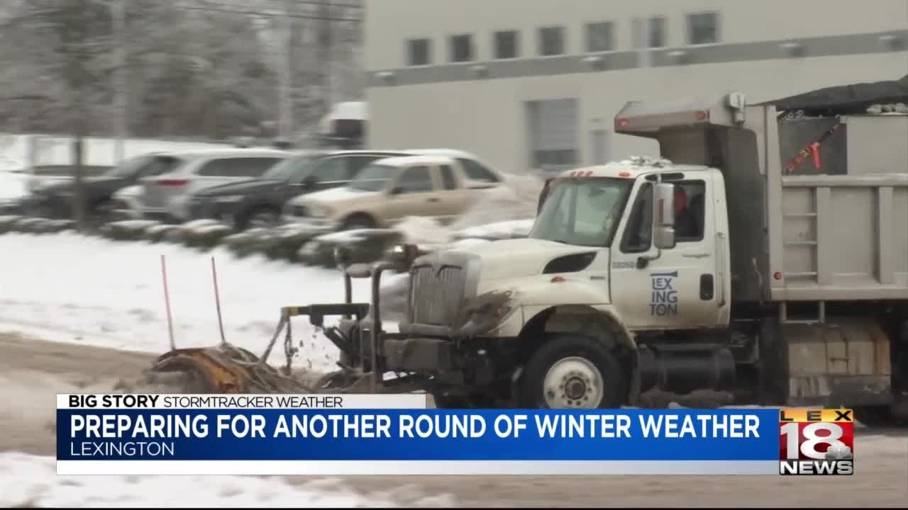 Lexington road crews prepare for another round of winter weather - YouTube