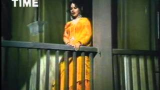 Singer : lata ji lyrics:sahir music khayyam movie chambal ki kasam
(1980)