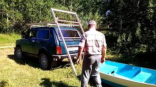 Погрузка лодки на крышу авто. Погрузка лодки на крышу авто.
