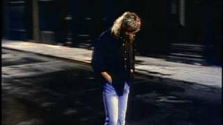 Def Leppard - Two Steps Behind chords