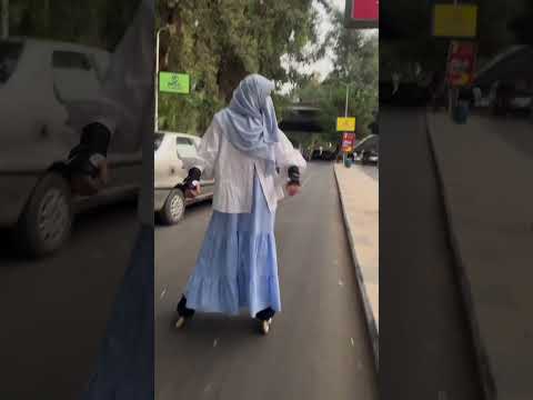 Hijab girls skating in public reaction#muslimah #abaya #trending #viral #youtubeshorts