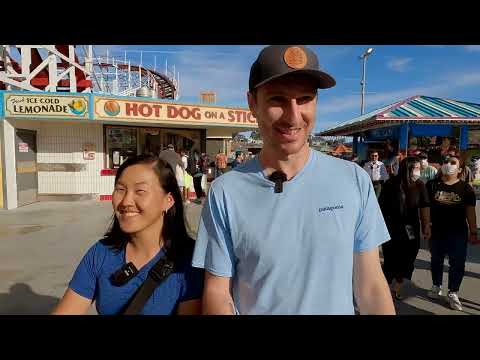 Exploring the Santa Cruz Boardwalk - Calfornia Travel Vlog