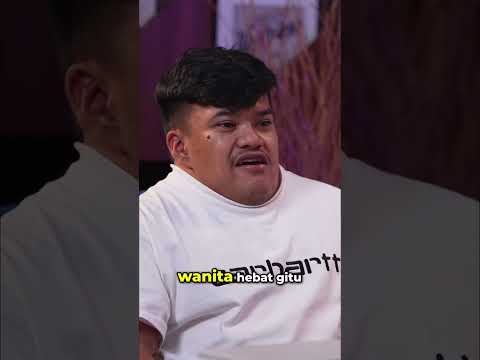 DEBI CEPER DITITIPIN KE TUKANG JAMU DARI MASIH BAYI