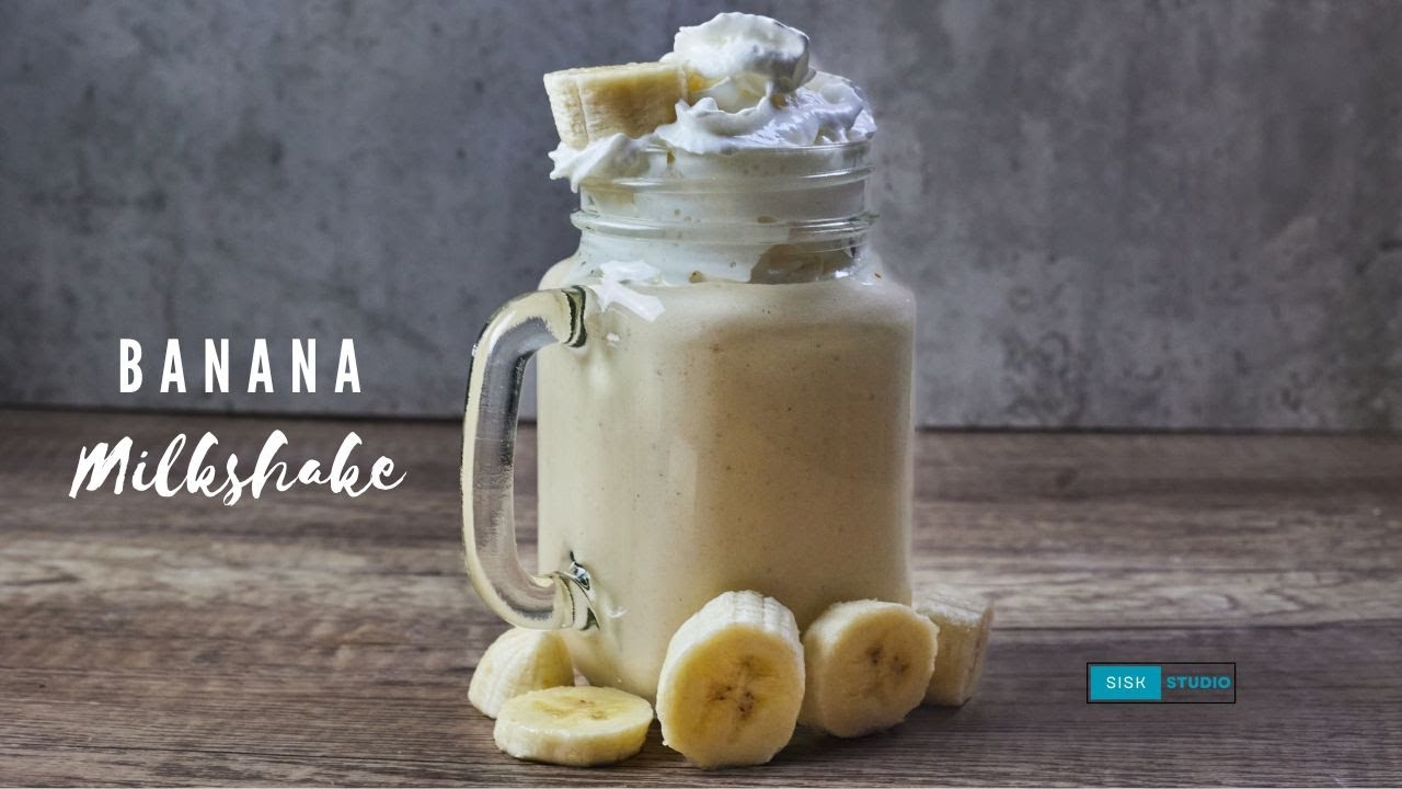 Making of a Banana Milkshake