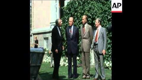 UPITN 31 7 75 PHOTOCALL OF KEY STATESMEN ON THE LAST DAY OF THE INTERNATIONAL SUMMIT IN HELSINKI