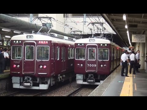 2013年 阪急神戸線西宮北口駅の平日朝ラッシュ時の光景　6時50分頃～8時30分過ぎまで