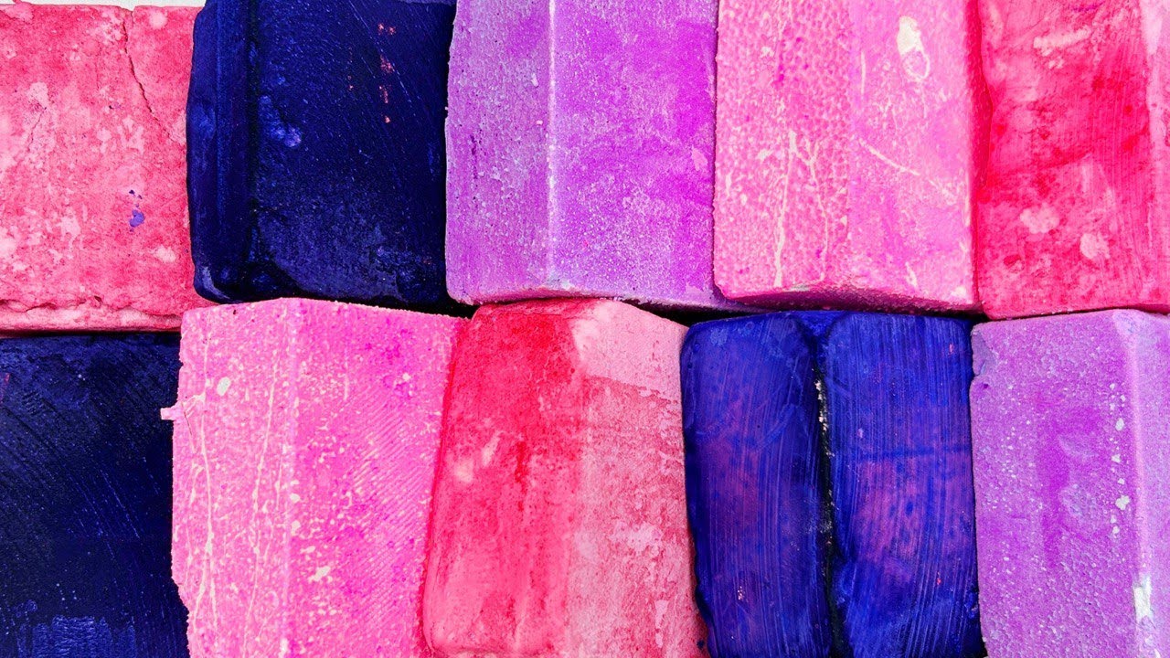 GYM CHALK★Dyed chalk★Crispy powder★Oddly satisfying video★ - YouTube