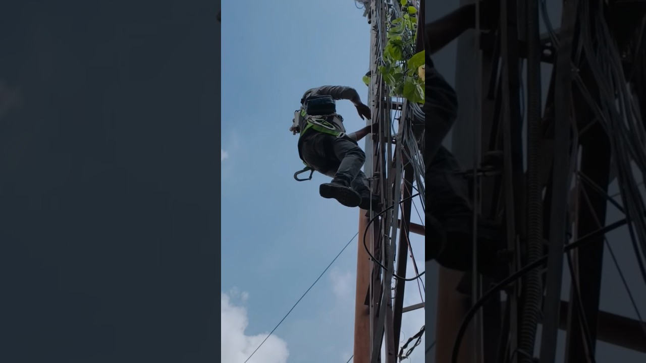 During Tower Climbing 😲😲 Height 40 M. Indus Site operator jio 