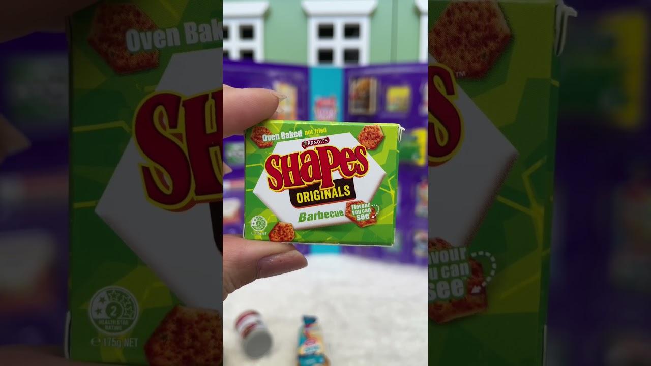 Coles Little Shop 2 + Collectors Case 