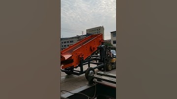 Mobile Vibrating Screen, we are the factory and can customize the machine