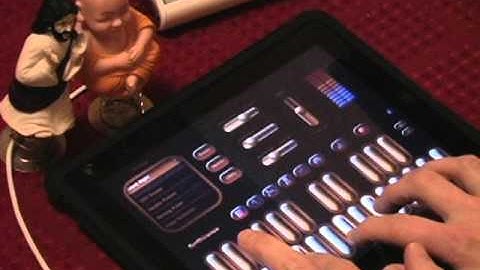 SynthTronica - iPad sings Silent Night