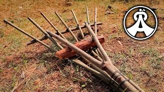 How To Make A Multifunctional Bushcraft Rake In The Wilderness