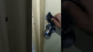 How to unlock a locked door without key in 25sec | easier way | unlock door knob without key