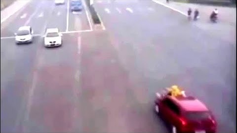Red Light Running Crashes In China Caught on Camera | Car Crash Real Caught On security Camera