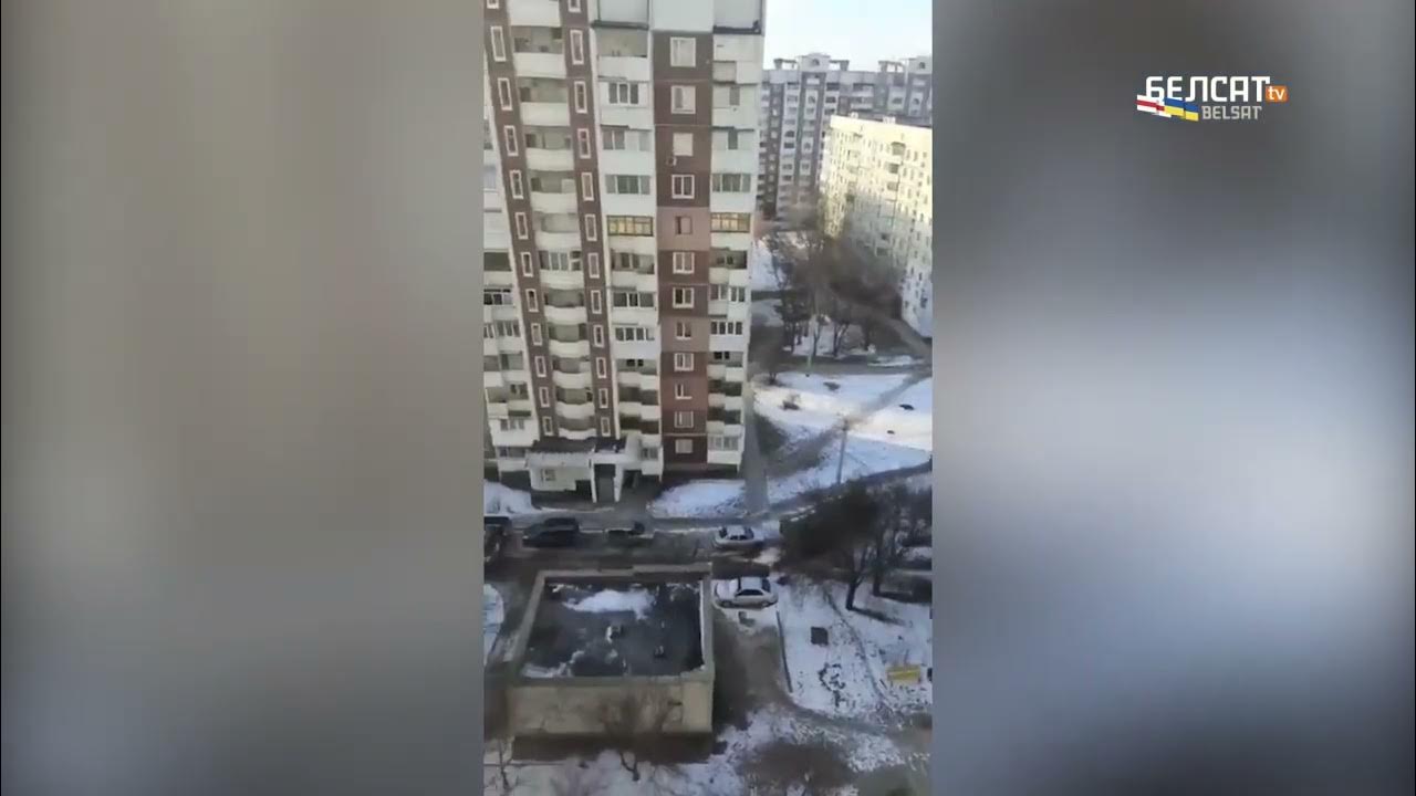 вошли ли в харьков. госпром харьков сейчас. харьков центральная площадь. русский флаг над харьковом. северная салтовка харьков.