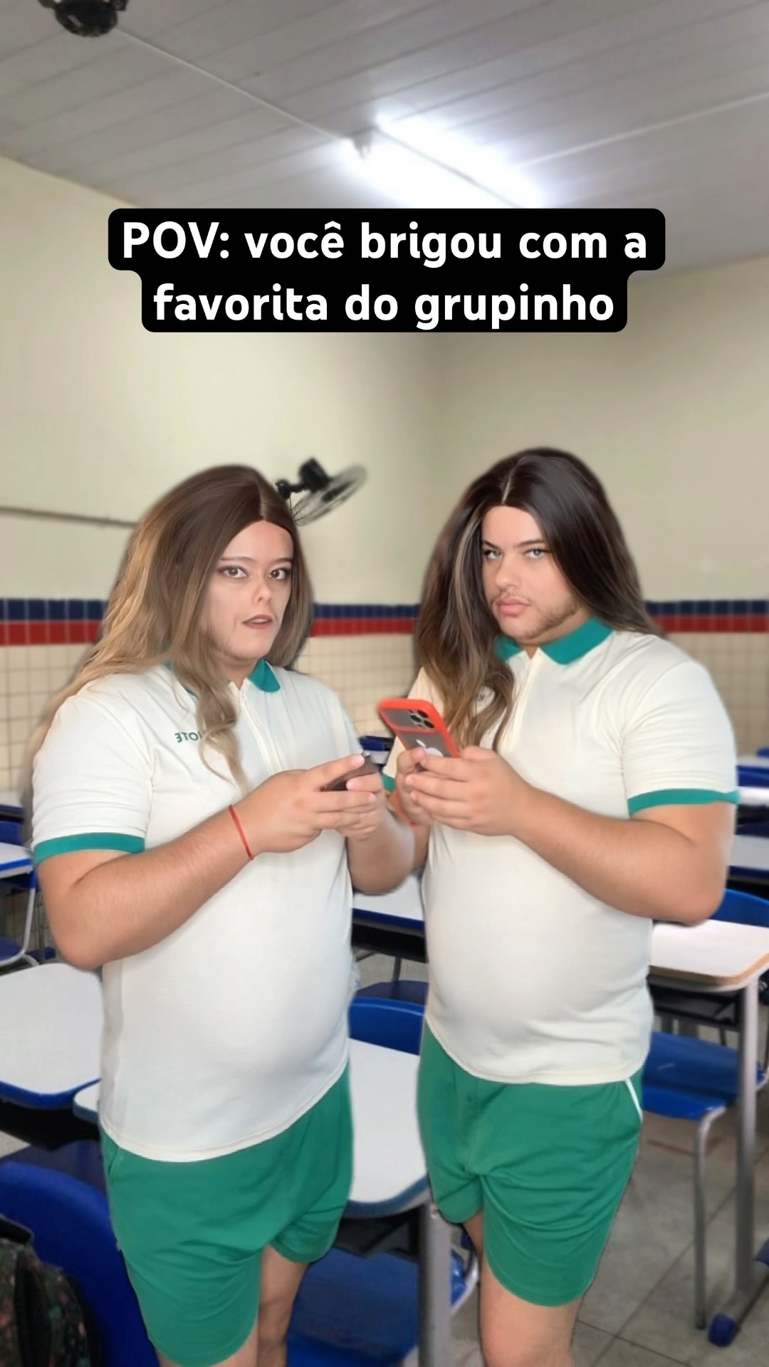 QUANDO VOCÊ BRIGA COM A FAVORITA DO GRUPINHO