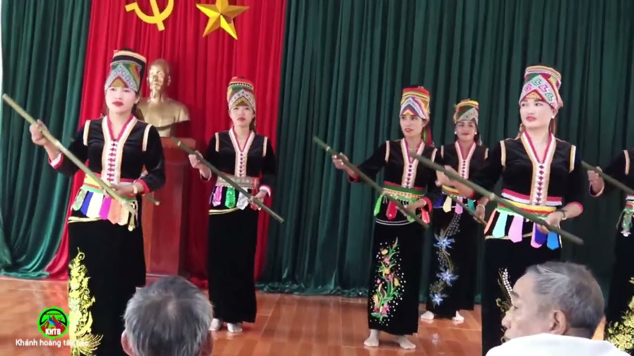 Điệu Múa Khơ Mú ĐVN. Bản Ta Hốc Sông Mã 