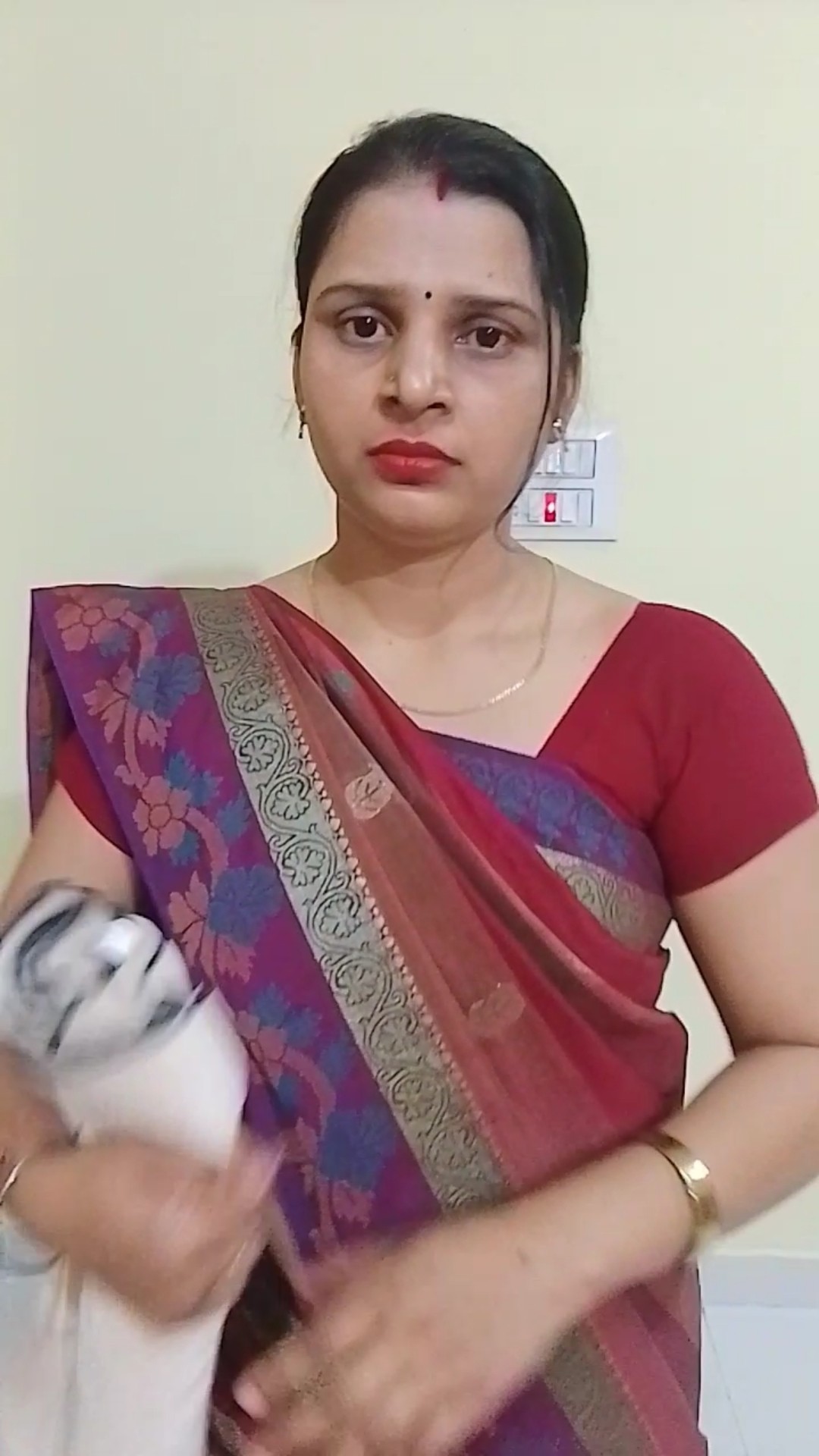 फालतू खर्चा कौन करता है #comedy #funny #tmkoc #dyaben