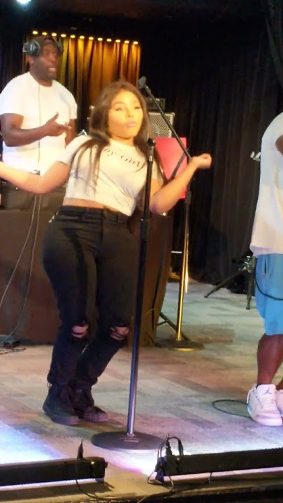The QUEEN lil kim and leo lil cease from junior mafia