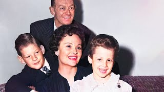 Avatar Actress Sigourney Weaver With Her Parents and Brother | Husband, Daughter, Uncle