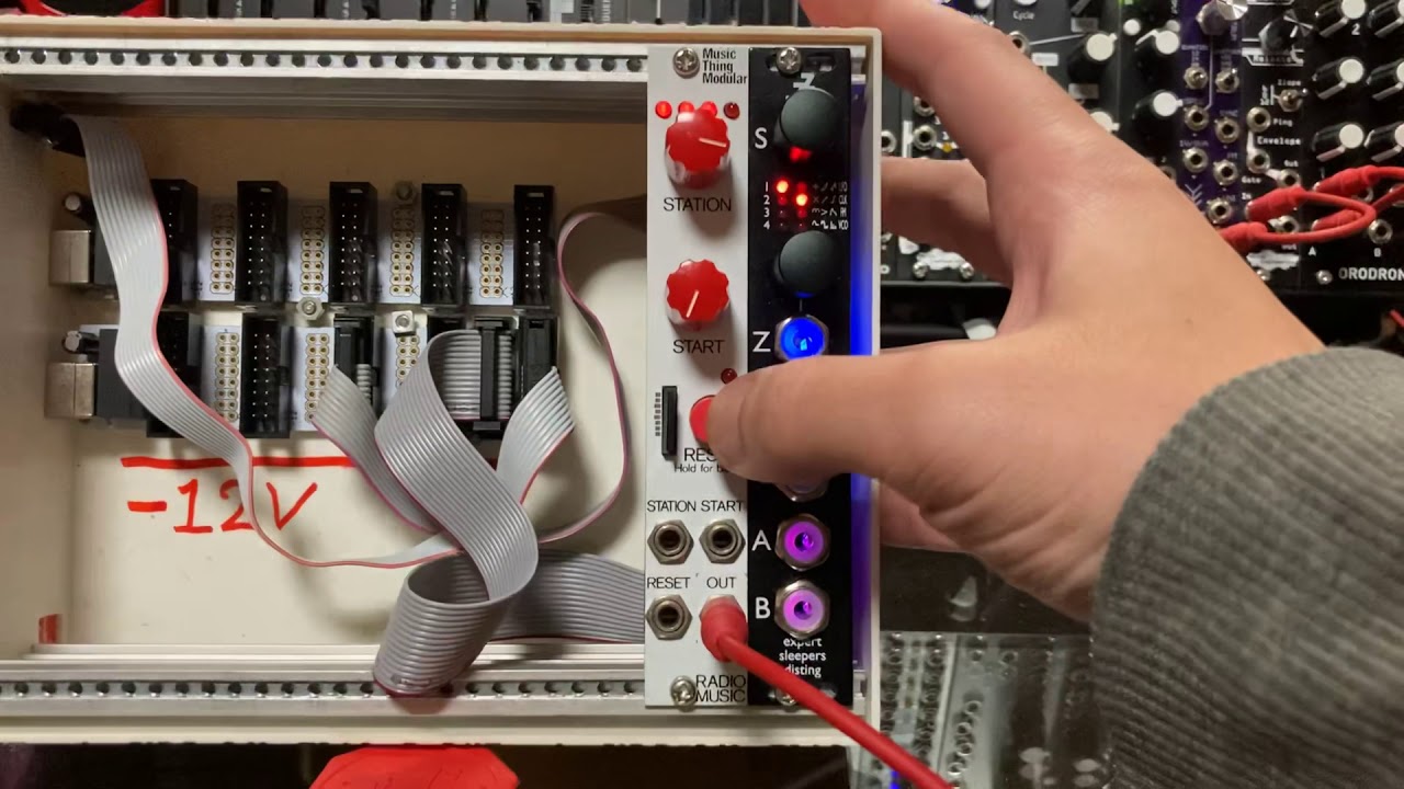 キャプテンZ_HyperのMoDular NEWS!!! Music Thing Radio Music - YouTube