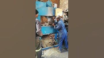 SETTING UP EXCAVATOR