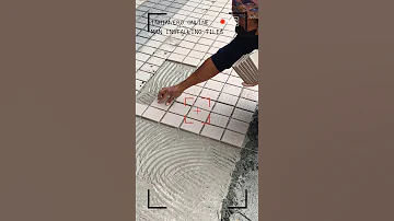 THIS MAN INSTALLING TILES SKILLFULLY #shorts #tileinstallation #tiles #tilesetter #amazing