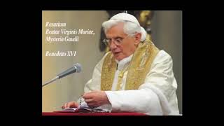 Rosario completo dei 20 misteri(gioiosi, luminosi, dolorosi e gioiosi) guidato da papa Benedetto XVI