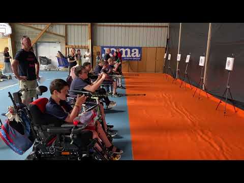 Le challenge régional de tir à la sarbacane handisport au gymnase Beauséjour, à Saint-Hilaire