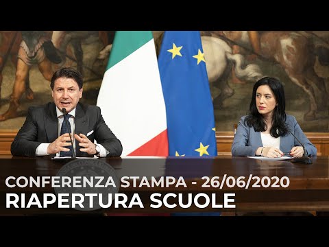 Conferenza stampa del Presidente Conte e del Ministro Azzolina