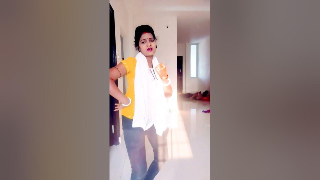 bhatar jab bahare bani holi song