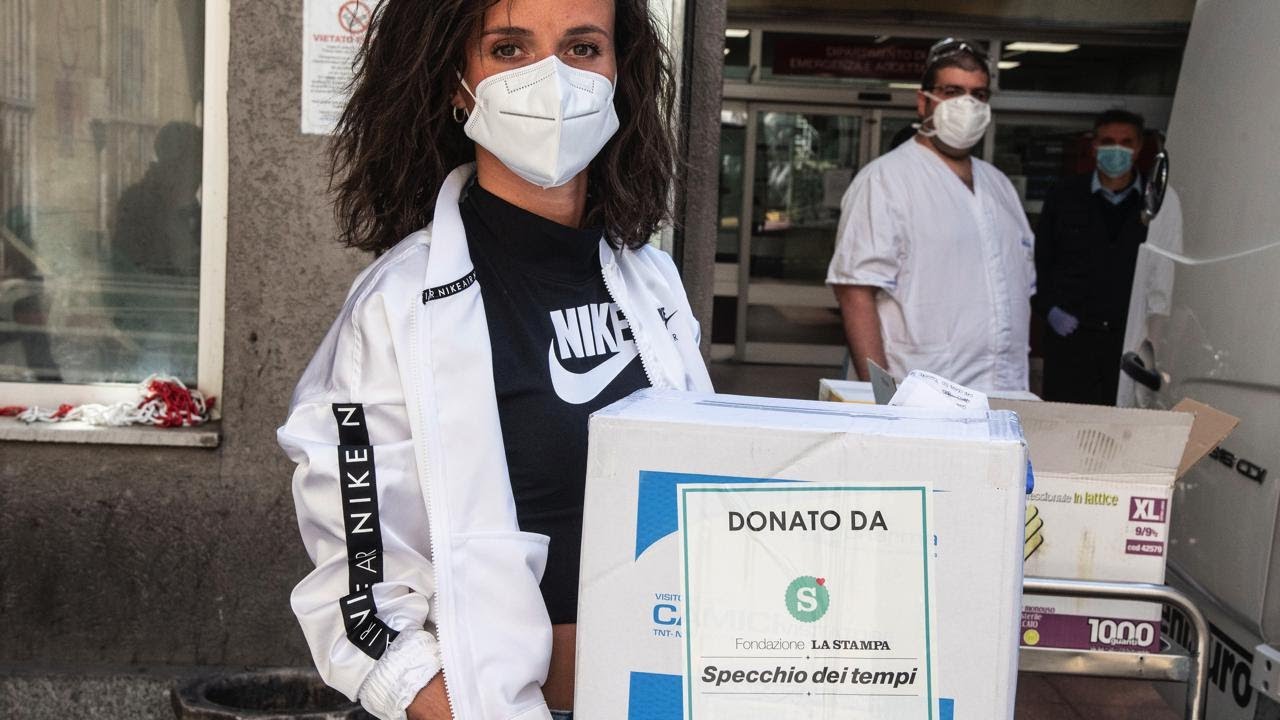 La calciatrice Barbara Bonansea volontaria per Specchio dei Tempi