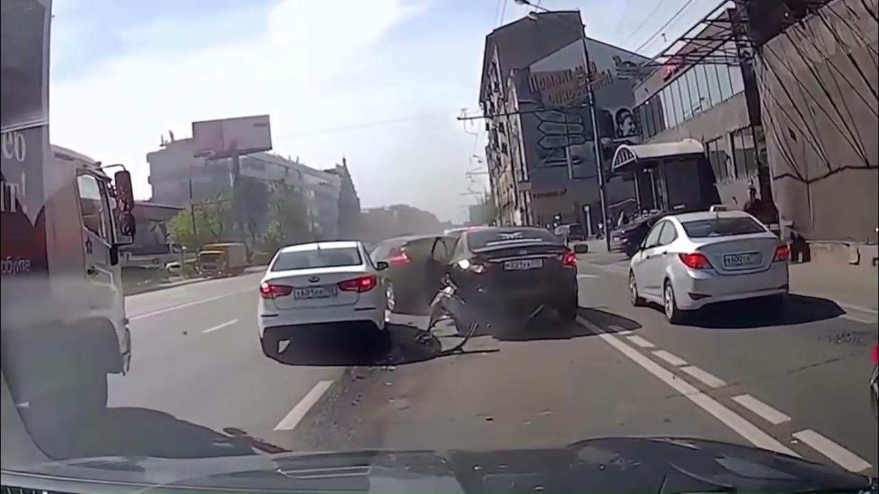 Recopilación de choques de autos inesperados of