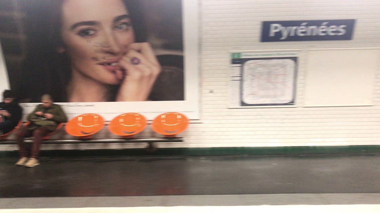 Trajet de toute la ligne 11 du métro parisien